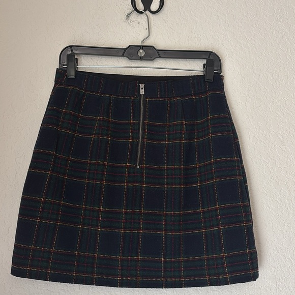 Hollister plaid high rise fully lined skirt size medium - Picture 3 of 4